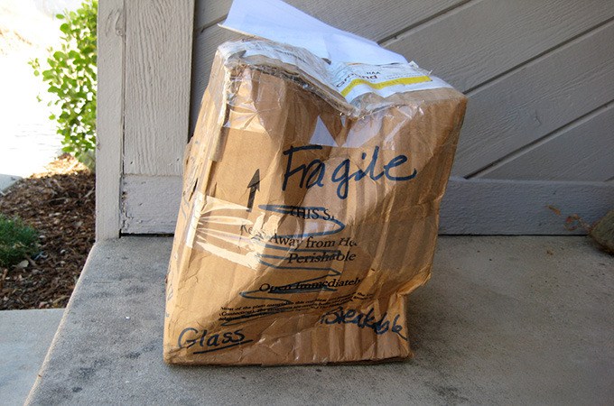 damaged-packages_zpshgjtww4n