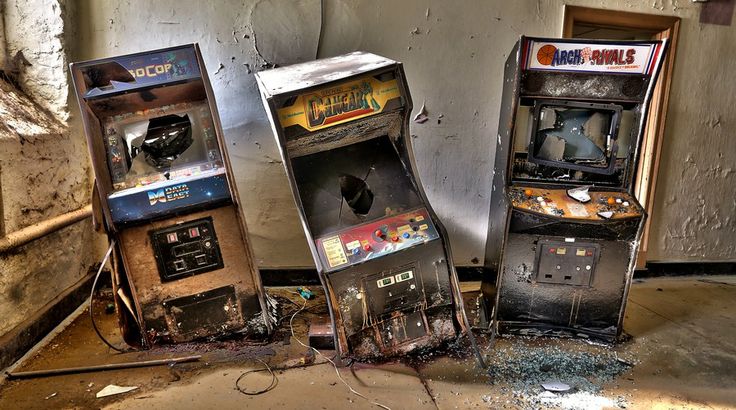 Scary Arcade Machine Abandoned arcade photos | ukVac: UK's Video Arcade Collecting