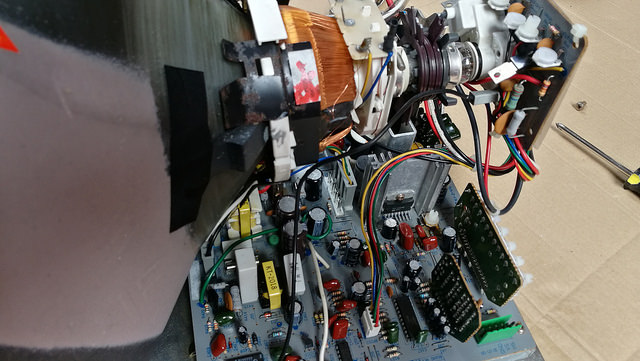 32996385575_963a3d2202_z