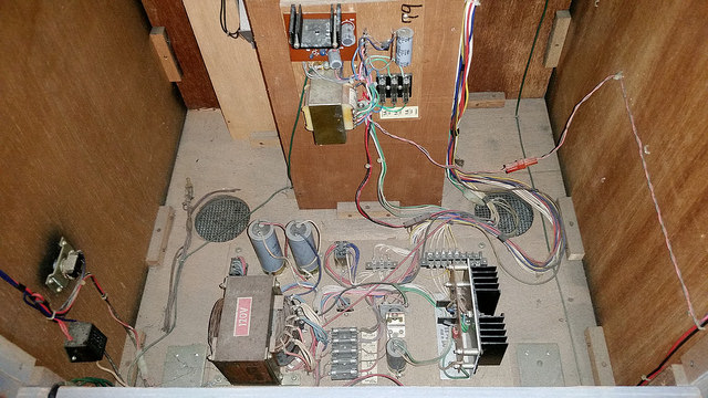 sega-asteroids-inside