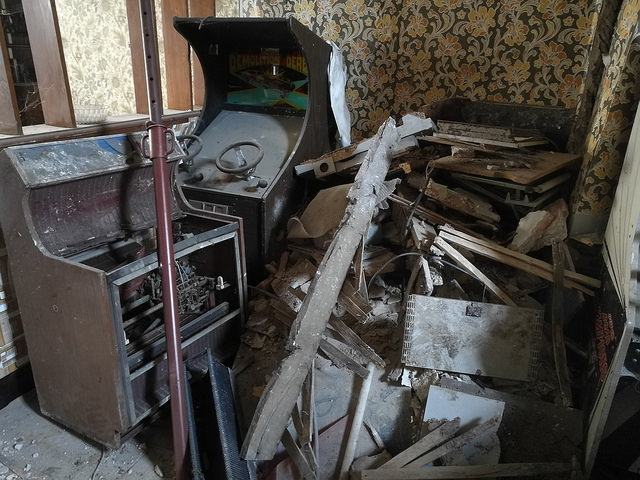 36774863240_7023a00569_z