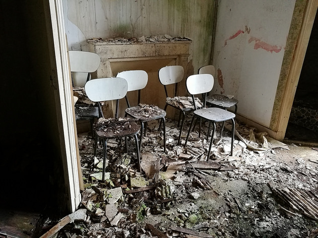 37000867672_e36539850a_z