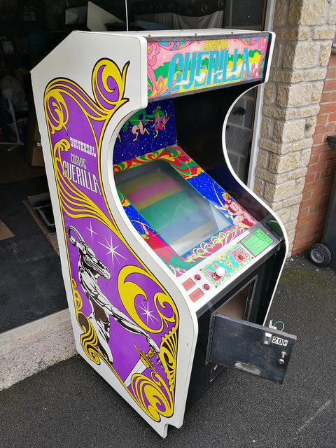 23582717548_c870a8026f_z